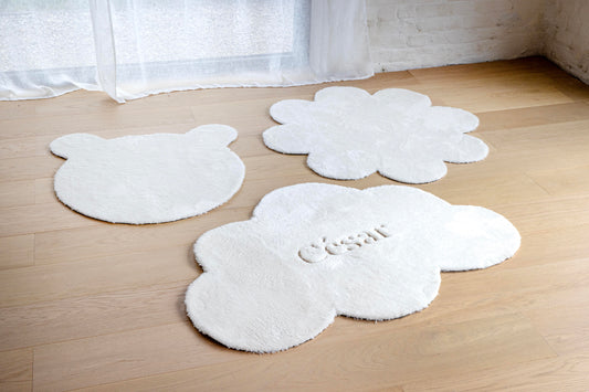 Gepersonaliseerd tapijt met naam geborduurd