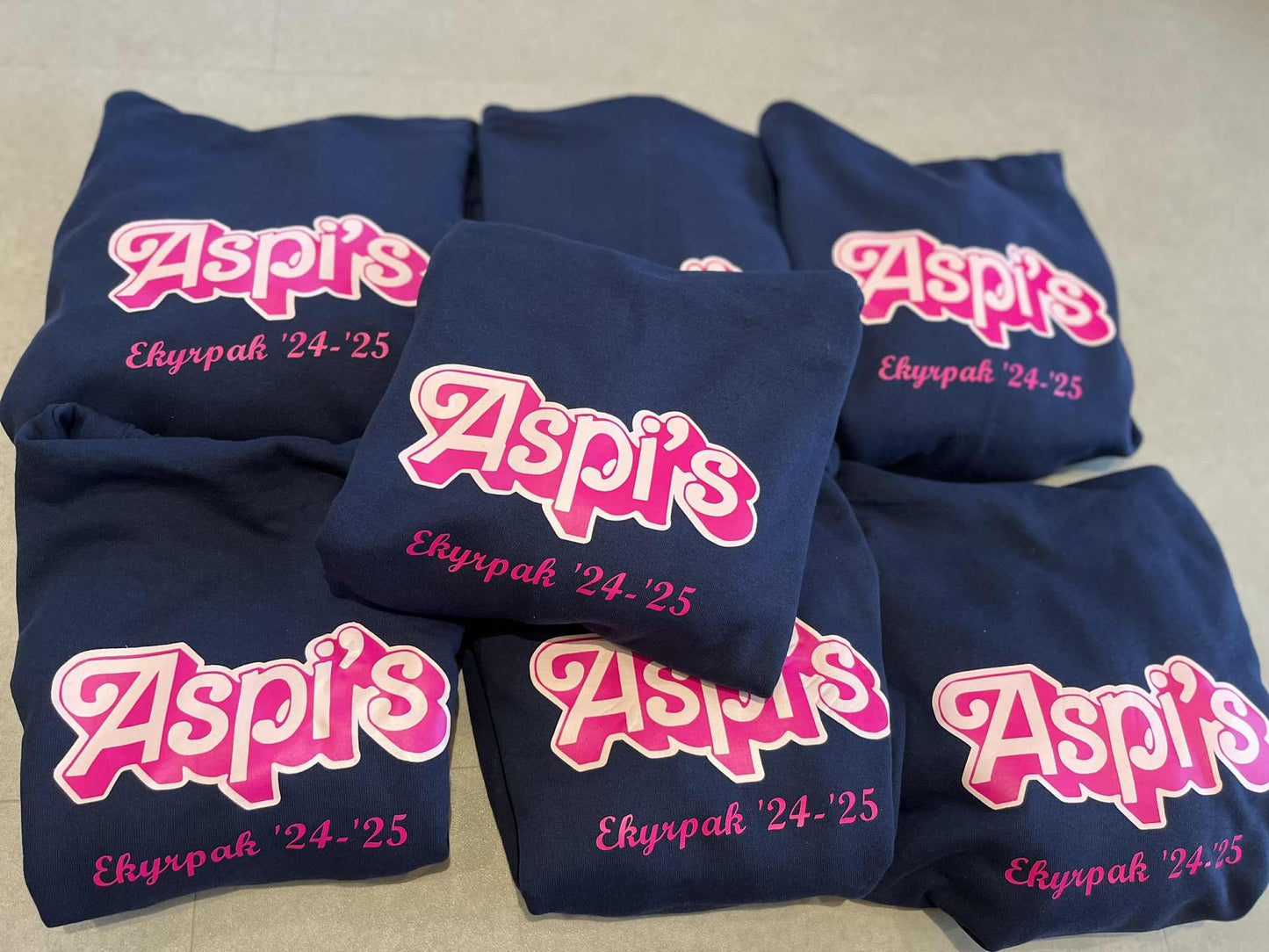 Gepersonaliseerde groepstruien (minimale afname 5 stuks)