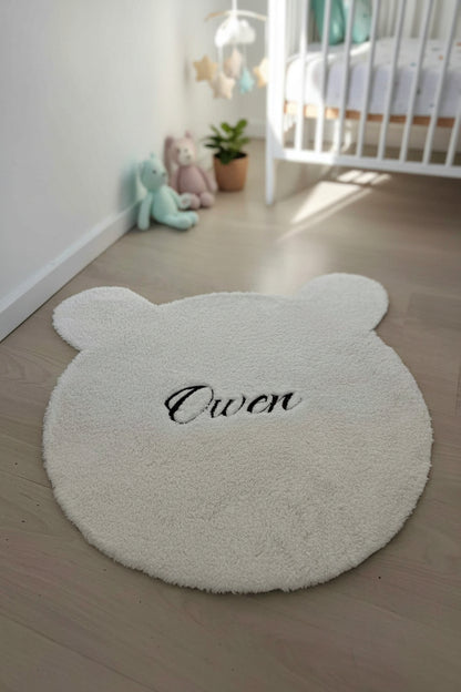 Gepersonaliseerd Tapijt met Naam Geborduurd ideaal voor de Babykamer
